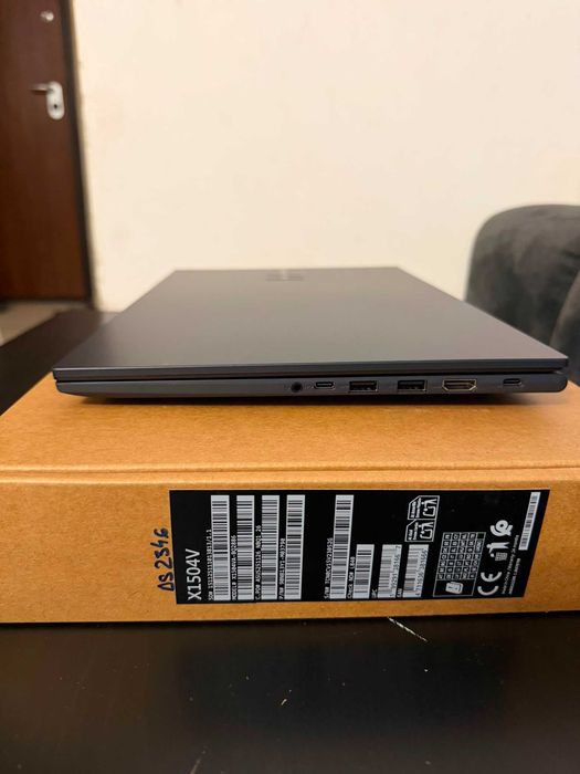 Laptop ASUS Vivobook 15 X1504VA, Intel Core 5 120U pana la 5.0GHz, 15.6'', Full HD, IPS, 16GB DDR5 RAM, 512GB SSD, Intel® Graphics, No OS,  NOU