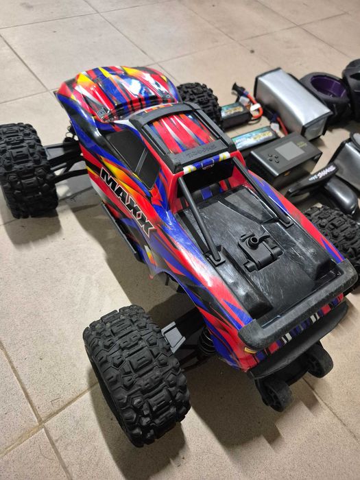 Traxxas Wide Maxx RC бъги