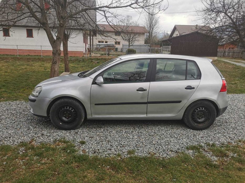 Vând golf 5 1.4 benzina