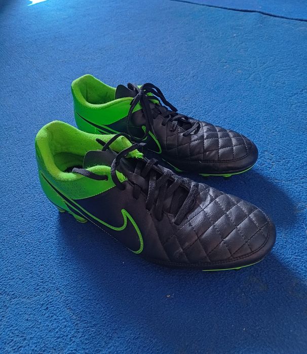 Original Nike tiempo butsi