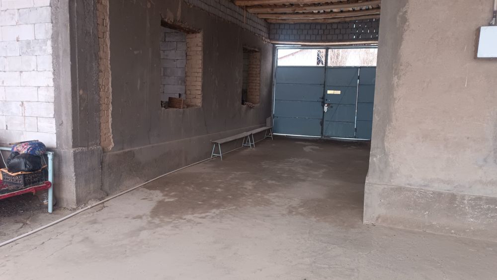 Уй сотилади. Срочно продаётся участок 4 сотик