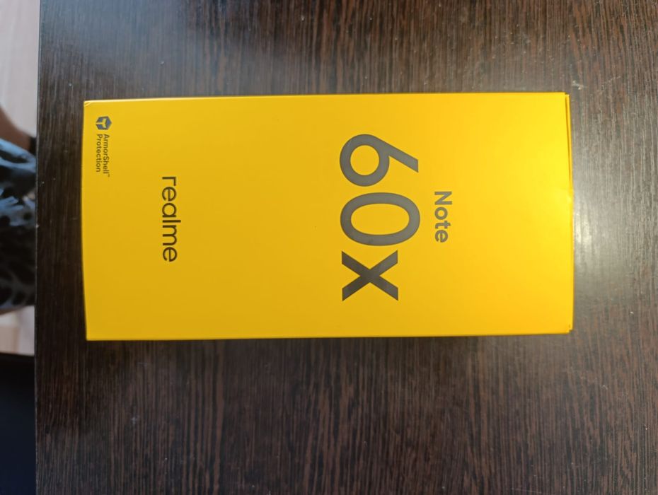 Телефон Realmi Nout 60x 128g