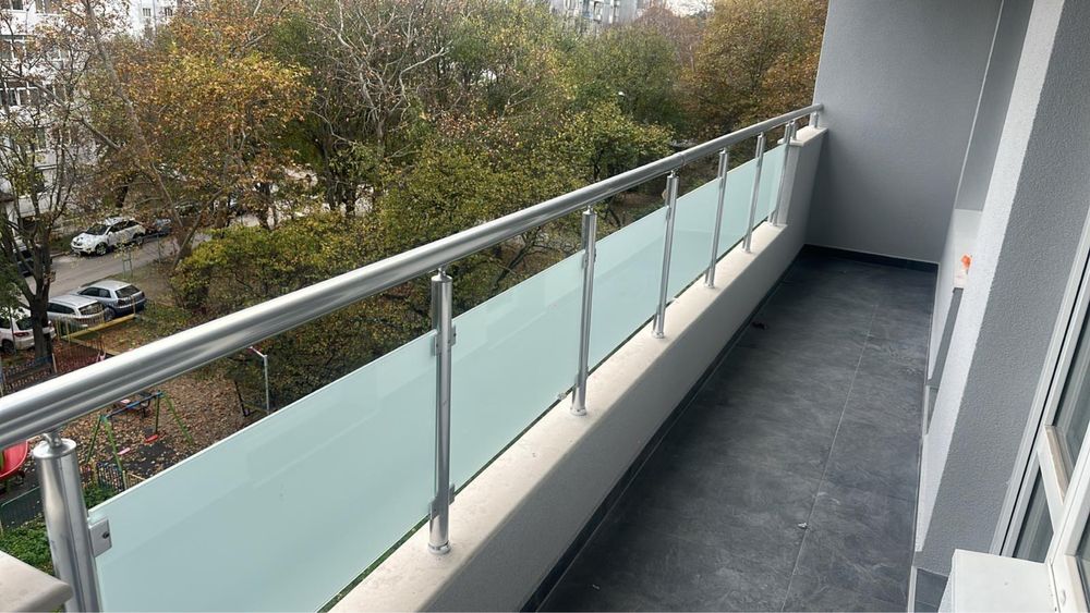 Алуминиеви и стъклени парапети – изработка и монтаж | Високо качество
