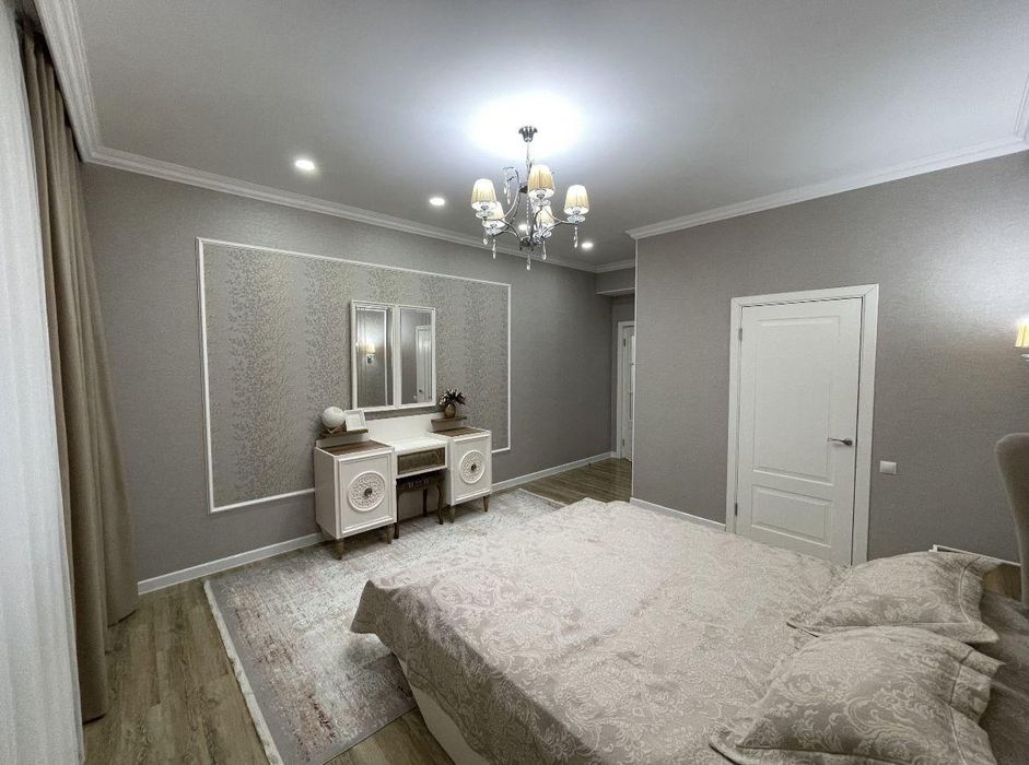 Срочно продаётся спальный гарнитур