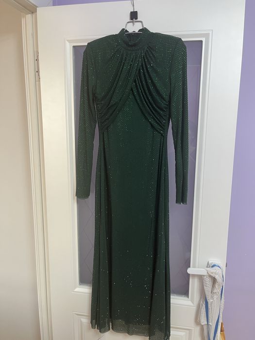 Продам вечернее платье бренда Self-portrait