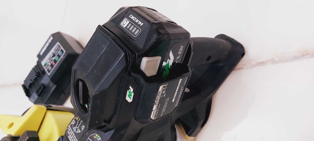 Mașină de indoit fier beton Hikoki