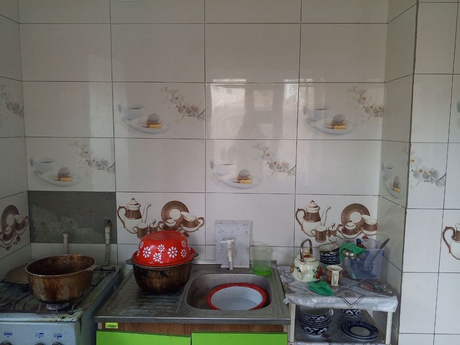 Продаётся дом с большим участком в посёлке Таваксай