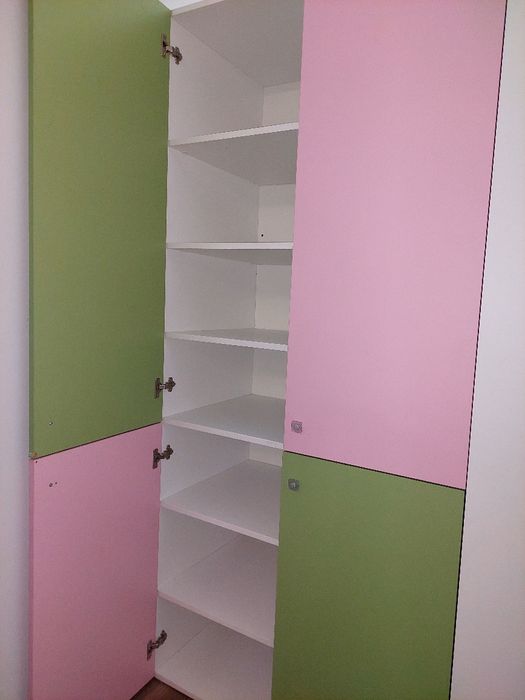 Продаётся шкаф 141×61×220