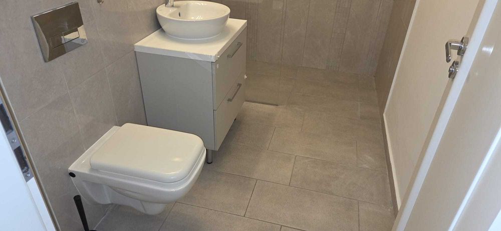 Închiriere 3 camere Sisesti - Zona Rezidențială