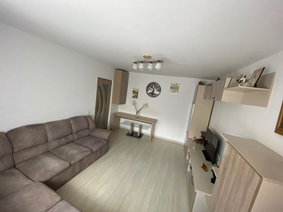 Apartament 3 Cam , Et 2, decomandat, balcon, gaze,