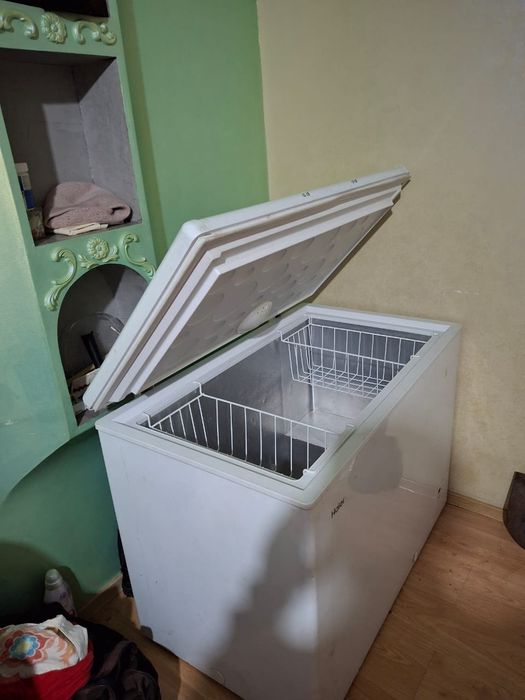 Продам морозильник Haier