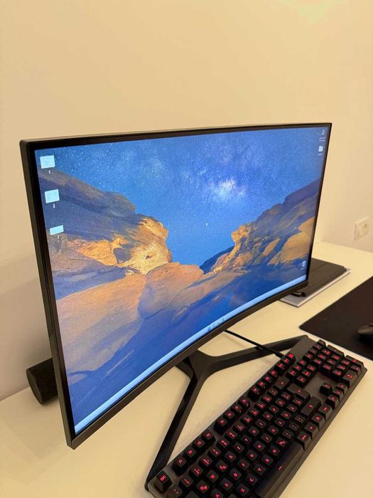 PC gaming AMD Ryzen 5 Radeon RX580 + monitor curbat 27 inch