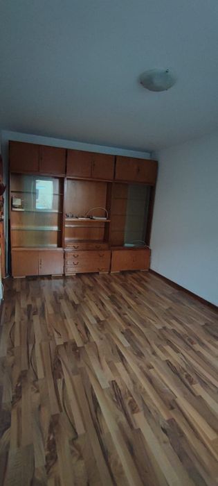 Garsoniera Decomandata 28mp la 10min de centru - Privat, fara agentii