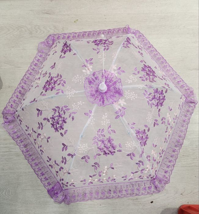 Ovqat va yeguliklarni ustini yopib quyadigan zontik