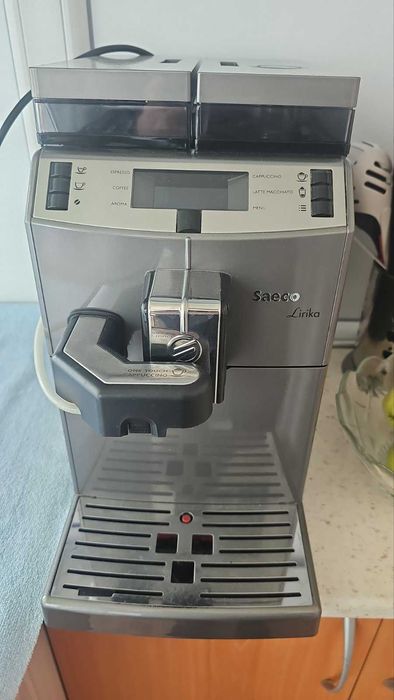 Саеко Lirika 1850W, 15 bar, Керамична мелачка