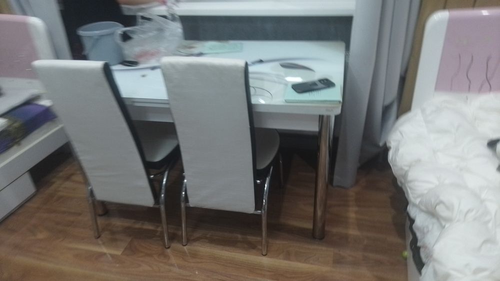 Продам стол и 3 стула