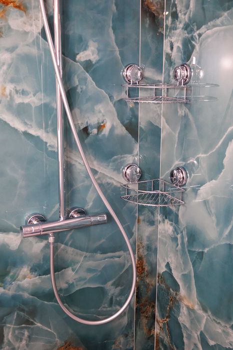 Montaj Gresie de Înaltă Calitate – Profesioniști în Finisaje Premium