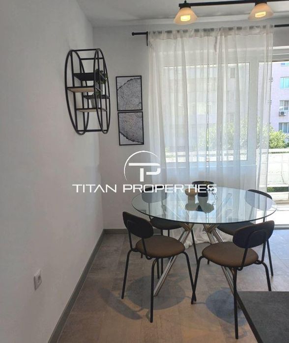 Дава се под наем Тристаен апартамент в Варна, Център - 60 кв.м за 550 € - Снимка #2