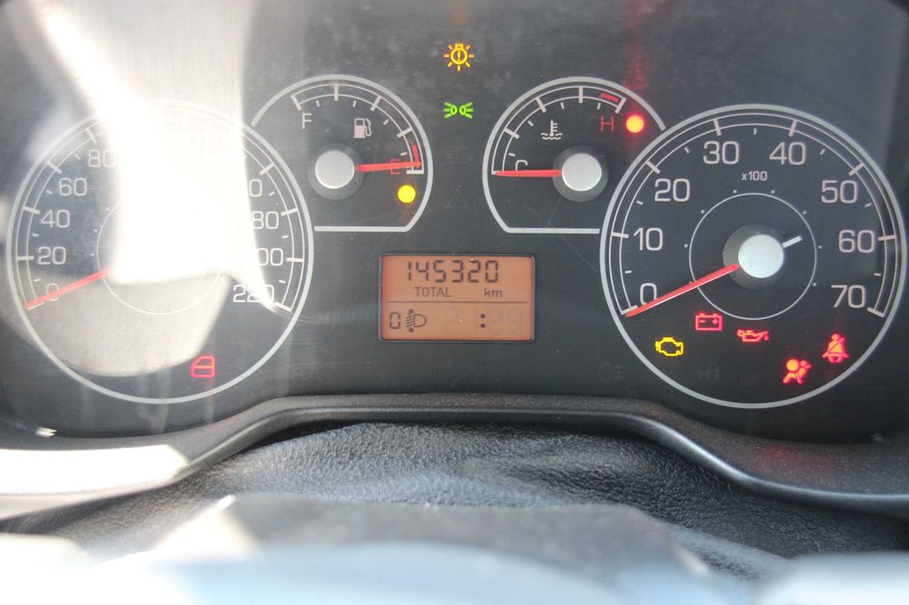 Фиат Пунто  1.3i 2007 г. 199А4000  – САМО НА ЧАСТИ