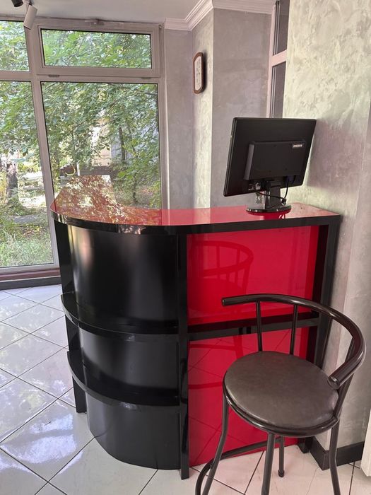 Стойка регистастрации, в хорошем состояние, торг уместен