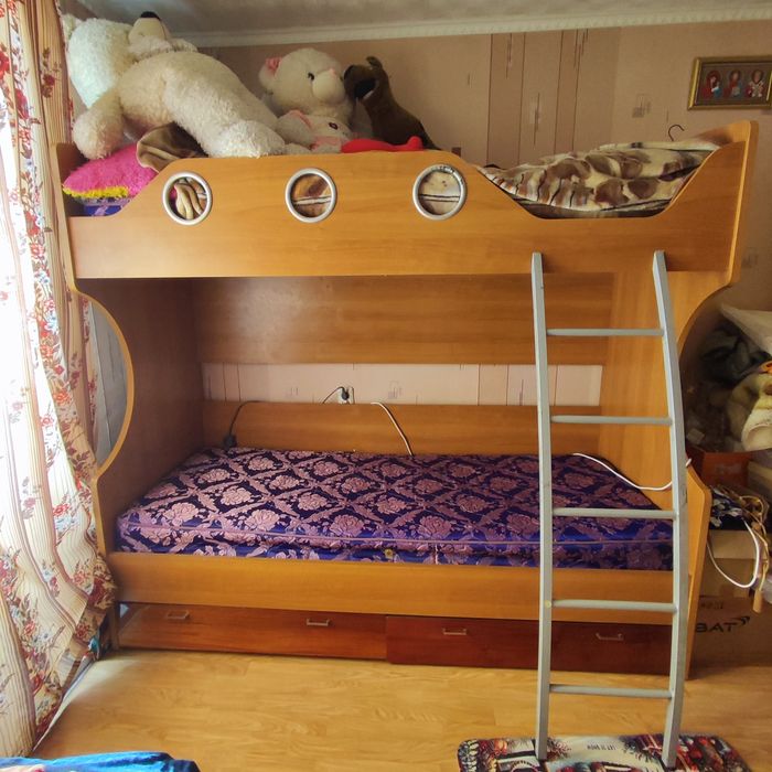 Кровать двухярусная