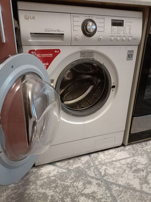 Машинка  автомат LG