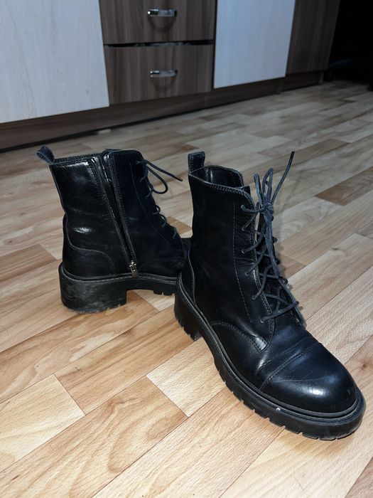 Продам обувь б/у в хорошем состоянии