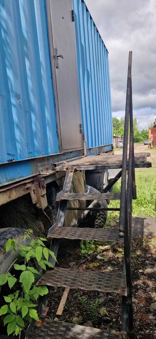 Жилой вагон на колесах.