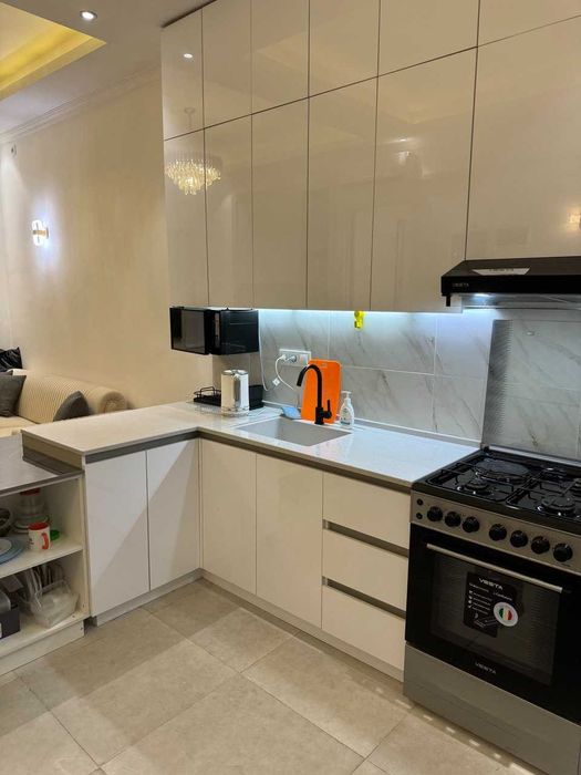 Аренда 2к квартира с балконом 60кв.м.Namangan Square, 8 этаж