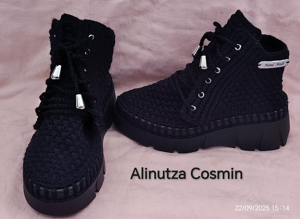 Caciulite și altele