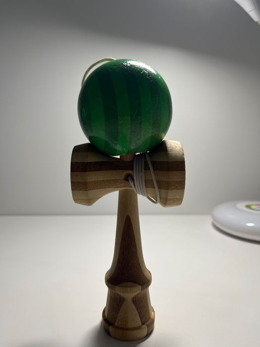 Vand 2 kendame (pretul nu este negociabil)