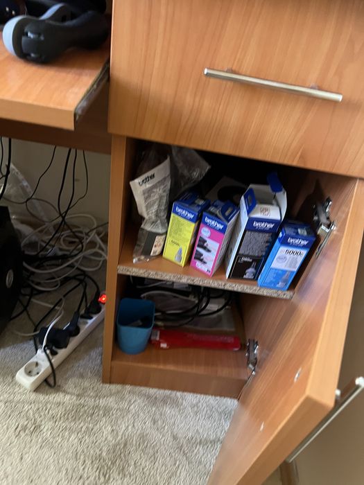 Birou calculator stare excelenta culoare cires