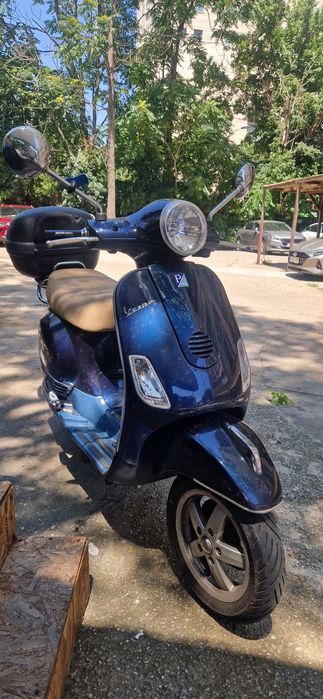 Lx 150 Vespa Lx 50 4t 2008 Vespa Motorcycle Lx 150 Vespa Scooter - Main Image