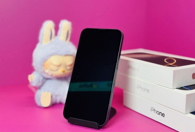 iPhone 13 128Gb с гарантией