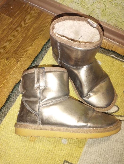 Женские сапоги  зимние