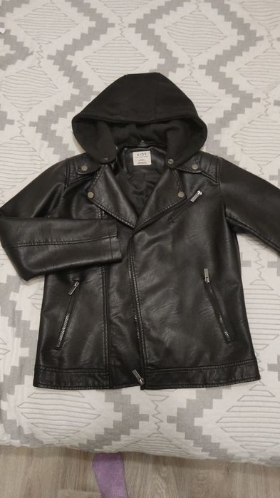 Продам косуху (унисекс)