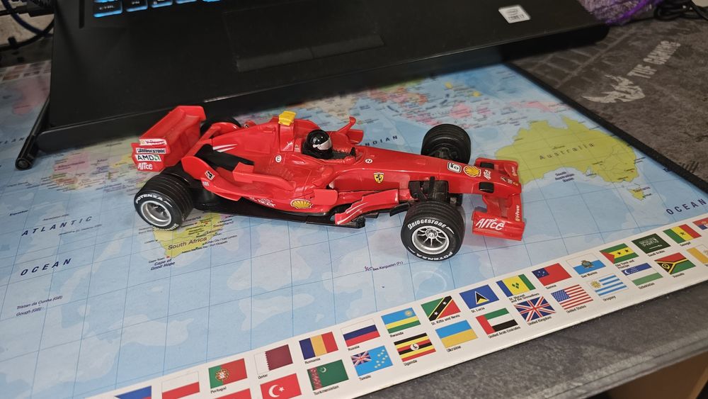 Machetă mașină de F1 Ferrari