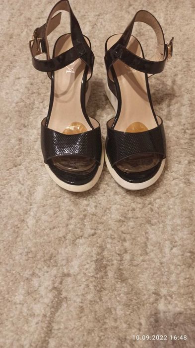 Босоножки  сандалии.