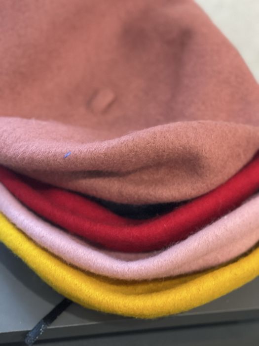 Шапки , палантины , платки ,