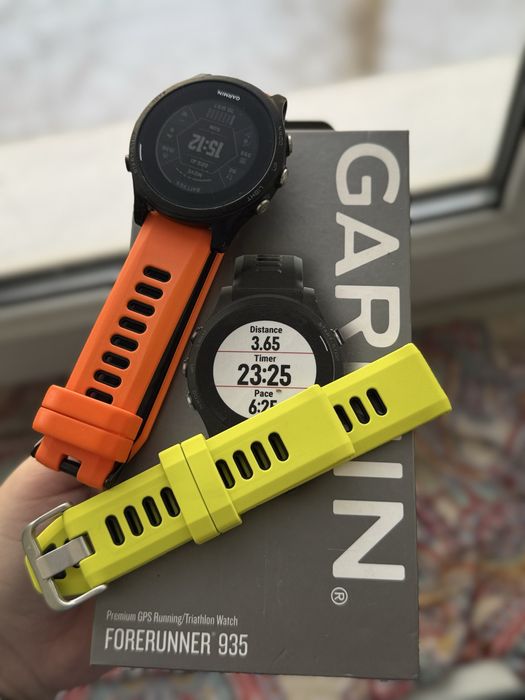 Продам часы Garmin forerunner 935