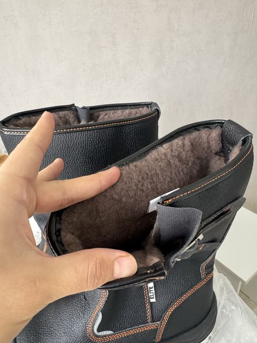 Спецобувь новый продам