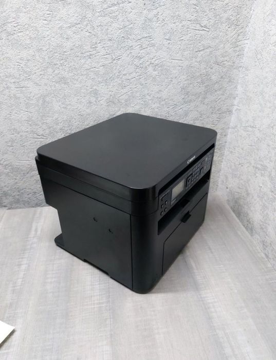 МФУ Canon MF231
принтер, сканер, копир.