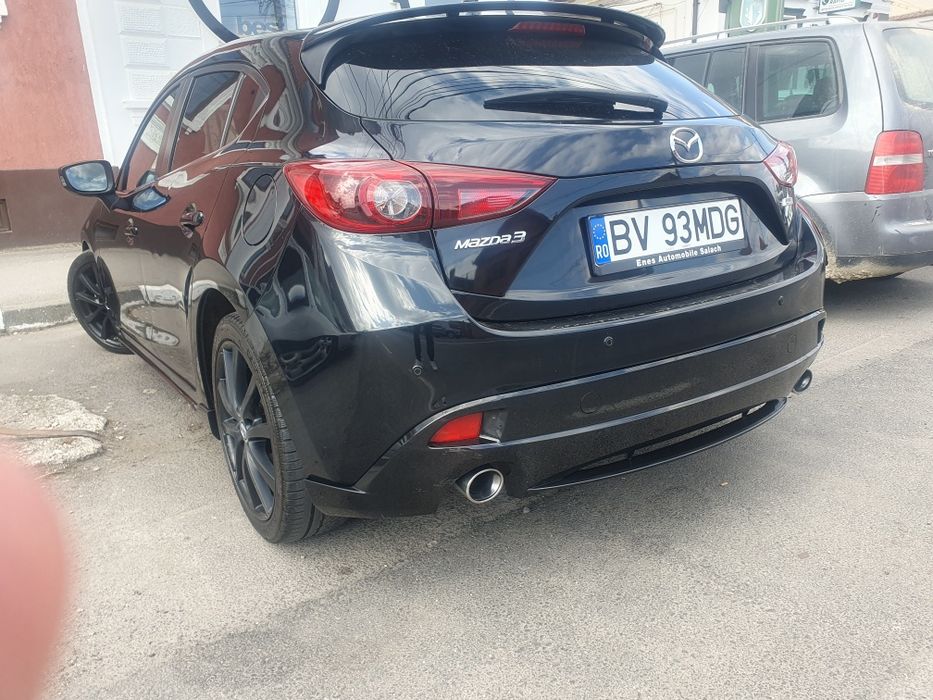 Mazda 3 black limited