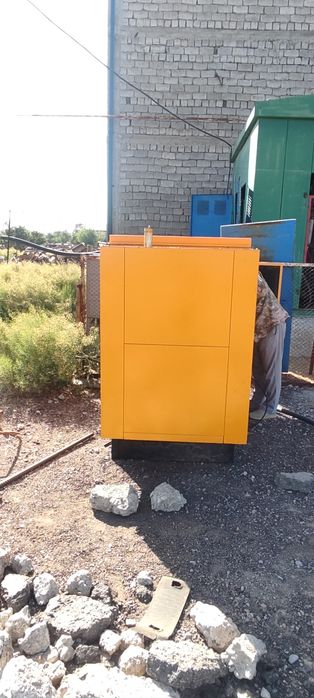 Дизель-генератор сотилади