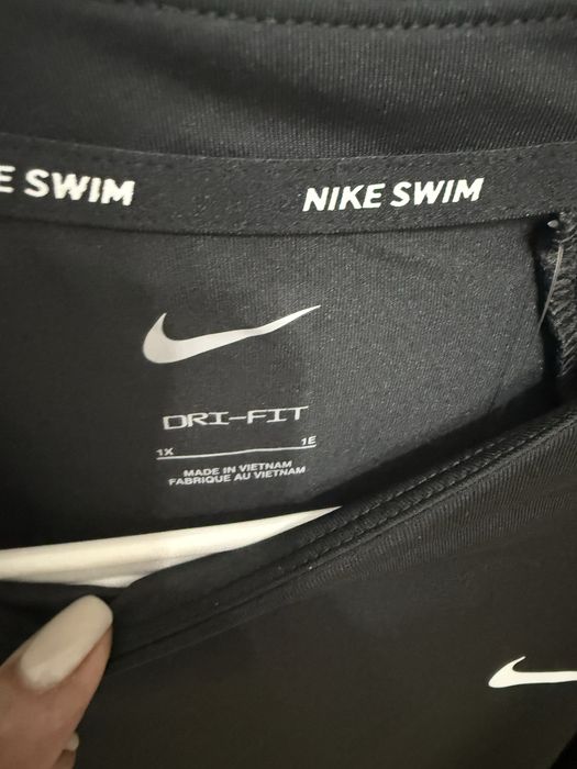 Женский лонгслив ыирив Найк