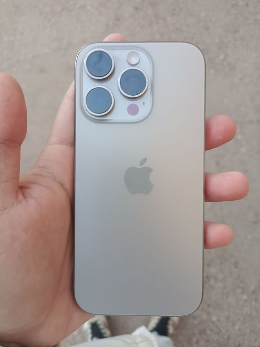 Iphone 16 pro, акб 90%