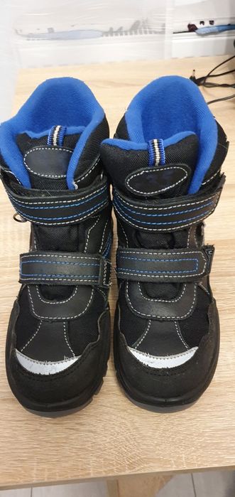 Bocanci baieti marimea 34