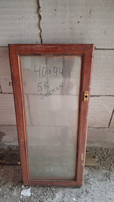Двери деревянные, окна