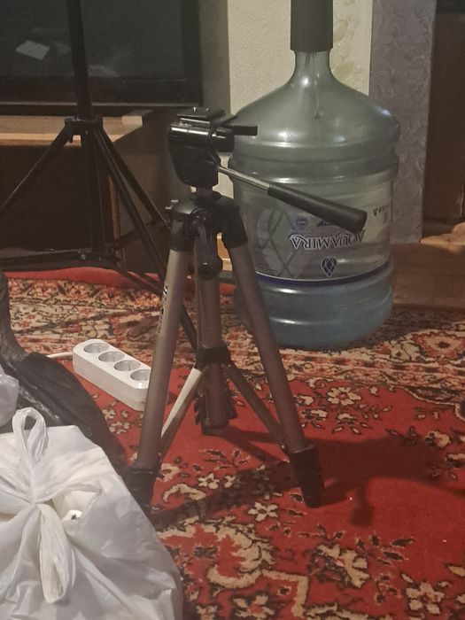 Штатив юнтенг срочно