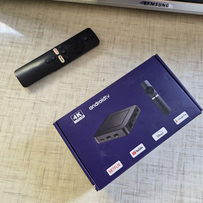 SAMSUNG 32 talik televizor. Smart Box bilan